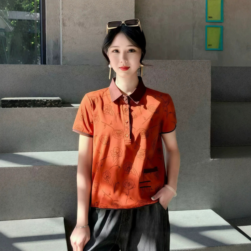 Casual Loose Short-Sleeved Cotton T-Shirt for Middle-Aged and Elderly People, New Summer Style Mother's Wear Pullover with Contrasting Colors and Slimming Effect