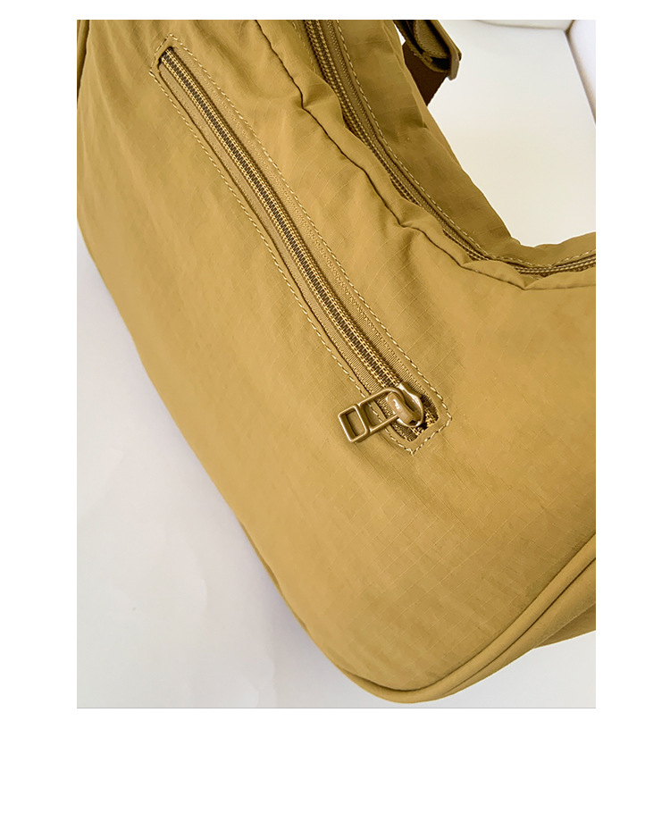 Small handbag, women's underarm bag, fashionable and casual single-shoulder bag, crossbody bag, 2025 new style for work and commuting, stylish solid color bag undefined