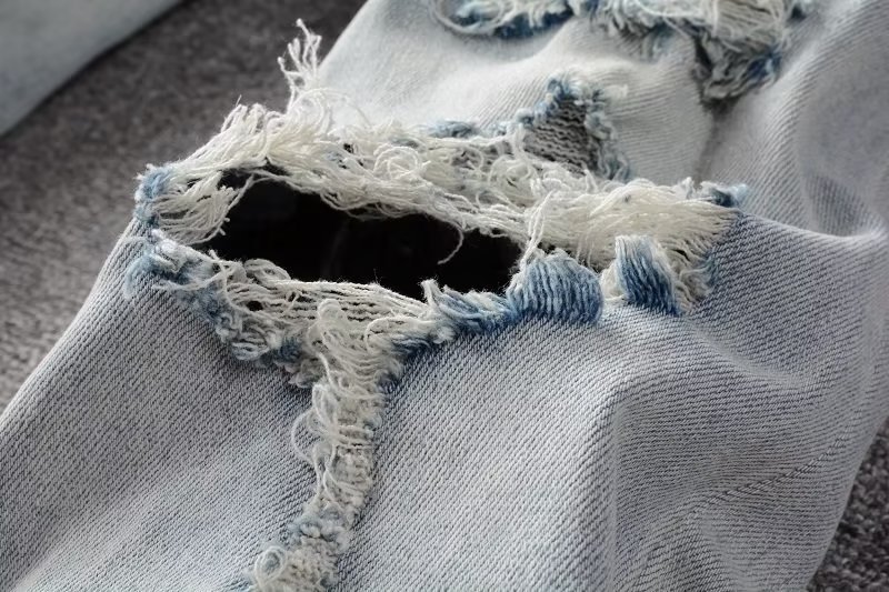 Herrenbekleidung 2024 Stretch-Jeans Herren Sommer dünne Lochstickerei Slim Fit helle Farbe vielseitige lange Hose_voghion.com