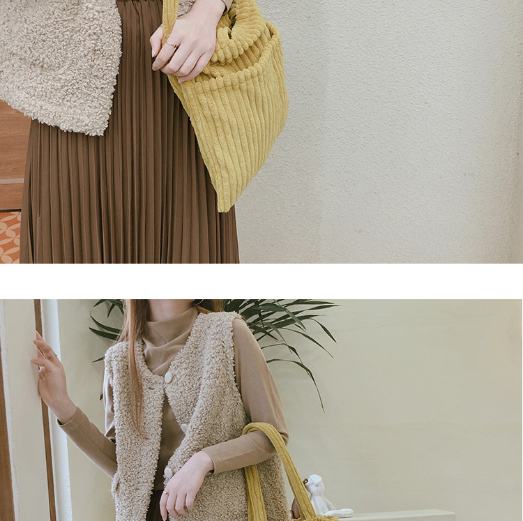 Women's Fashion Stripe Plush Shopping Bags display picture 9