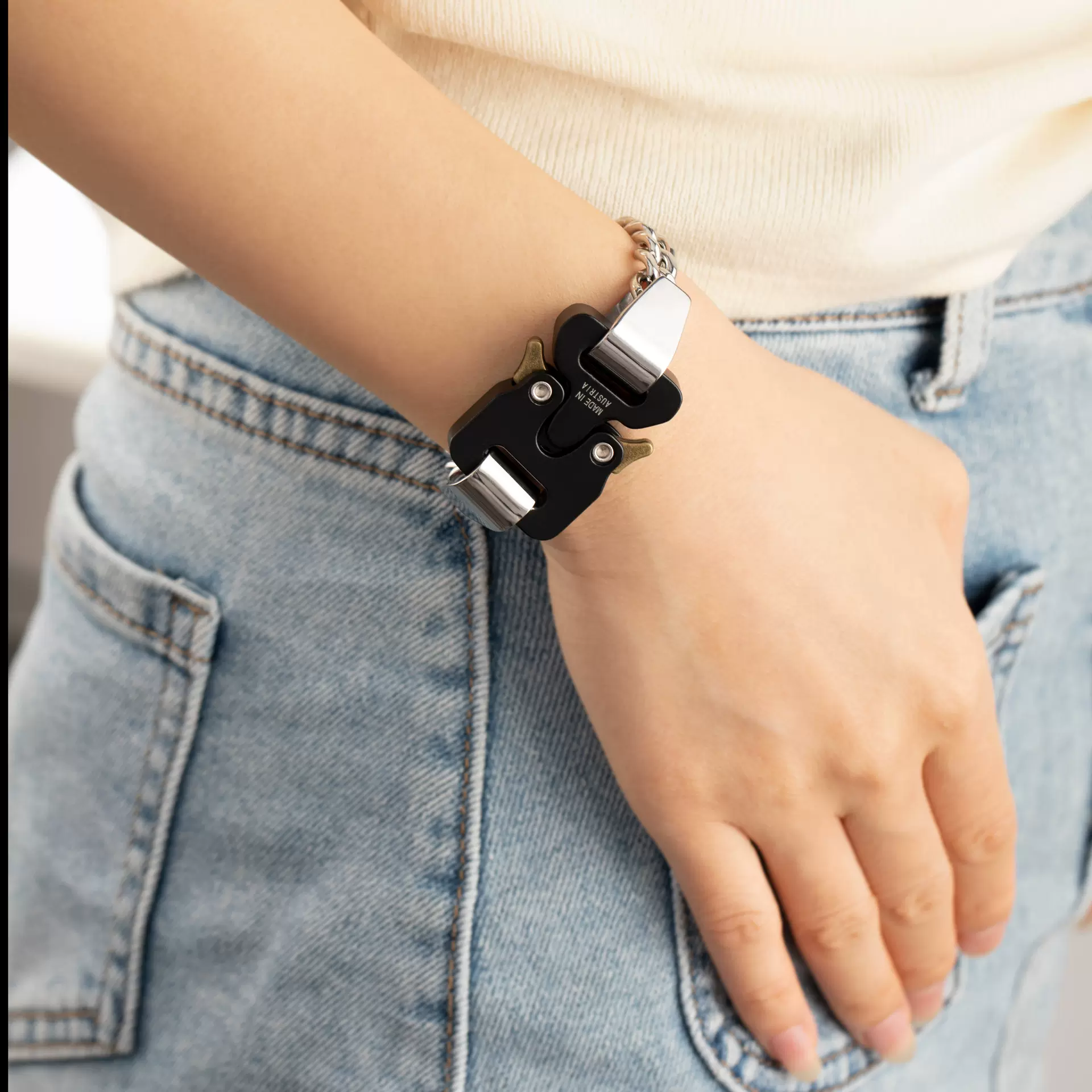 欧美潮人嘻哈粗链条金属锁扣手链酷帅高街机车风机能扣手镯男士