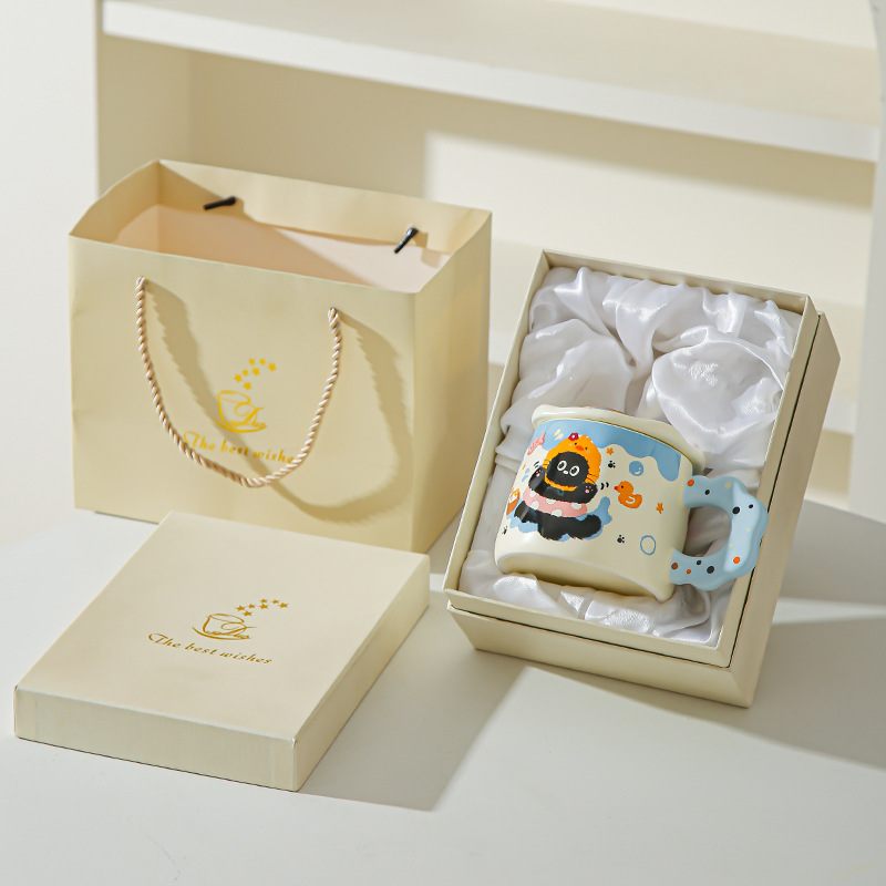 Con cubierta encantador conjunto de dibujos animados gato negro tazas de alto valor pareja tazas de cerámica tazas de agua marca regalo acompañante