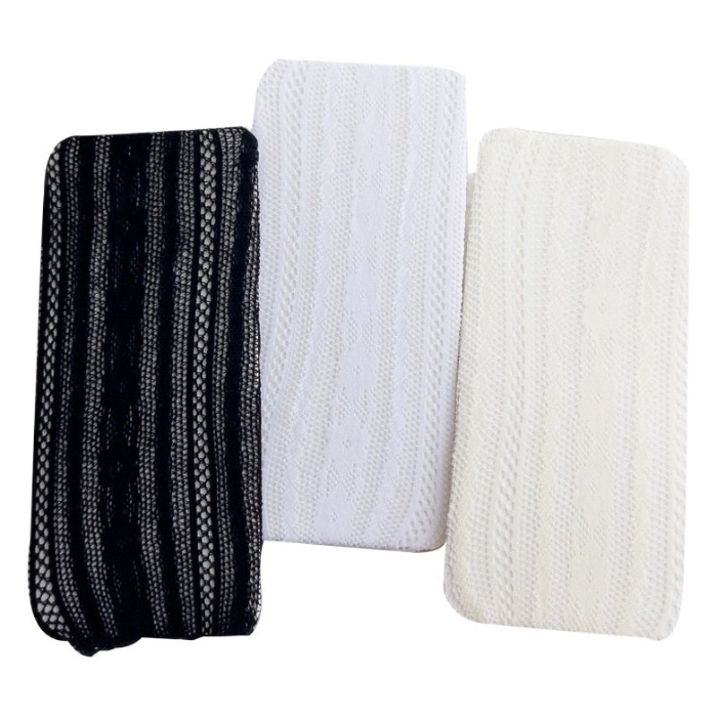 La primavera y el verano medias blancas japonés JK Lolita rayas verticales pequeña flor lindo malla hueco pantimedias fábrica al por mayor