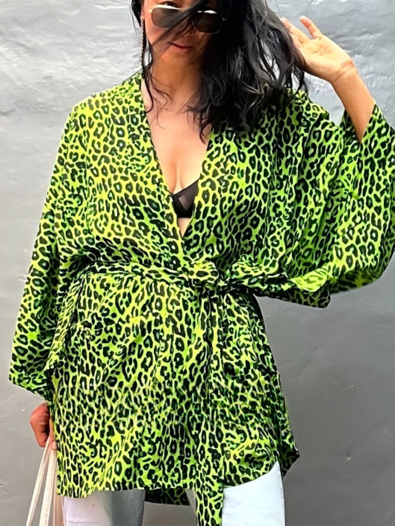 2025 nueva camiseta de algodón europea y americana Kimono multifuncional camiseta suelta camiseta protector solar vacaciones frente al mar buñuelo M0003