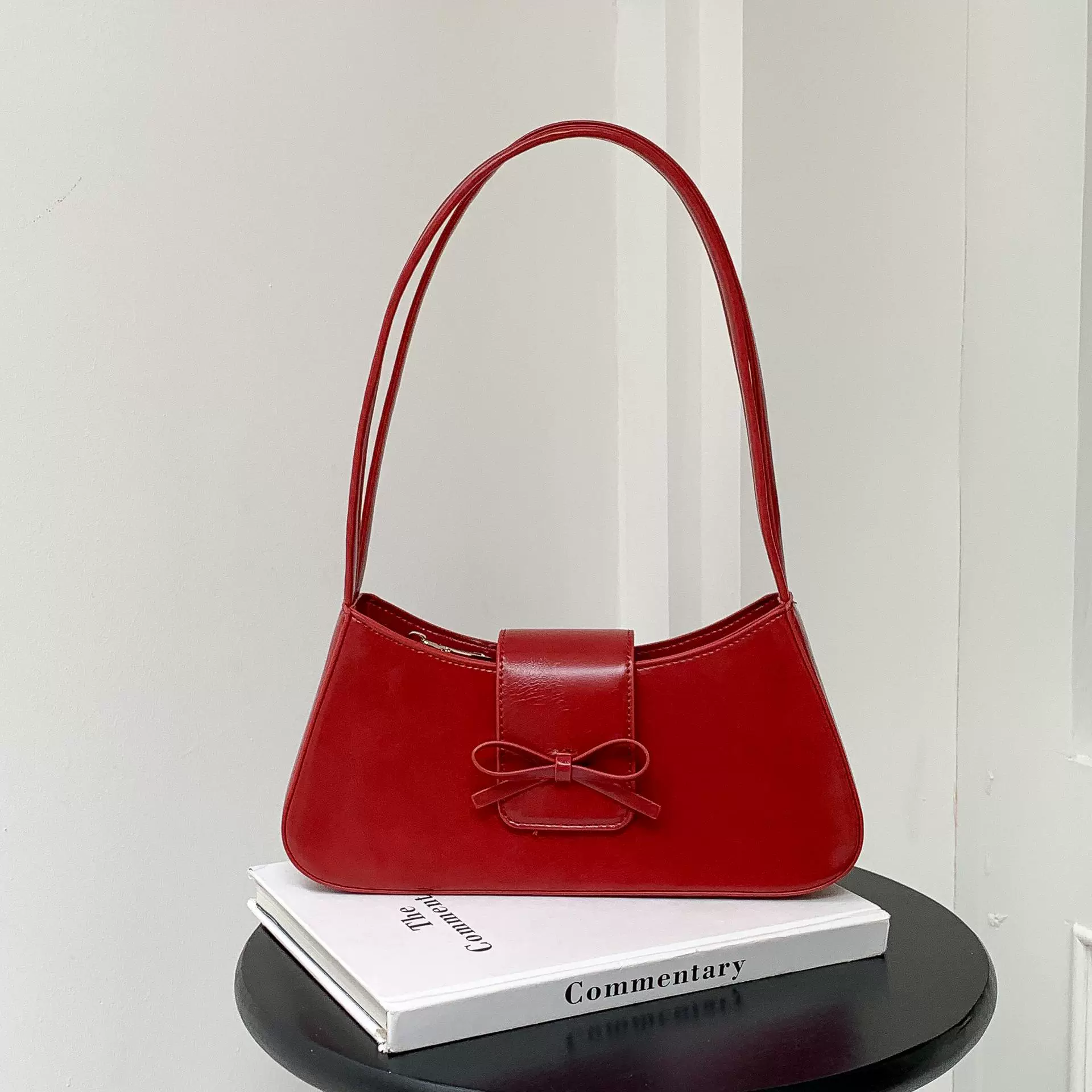 单肩法棍包蝴蝶结高级感韩国新款小众腋下包百搭时尚红色包包女包