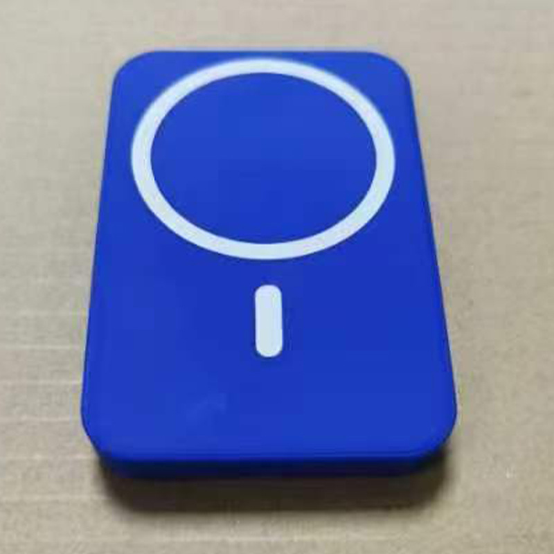 Mini tesoro de carga nueva fuente de alimentación portátil al aire libre de gran capacidad para teléfonos móviles generales 10000 pequeño tesoro de carga