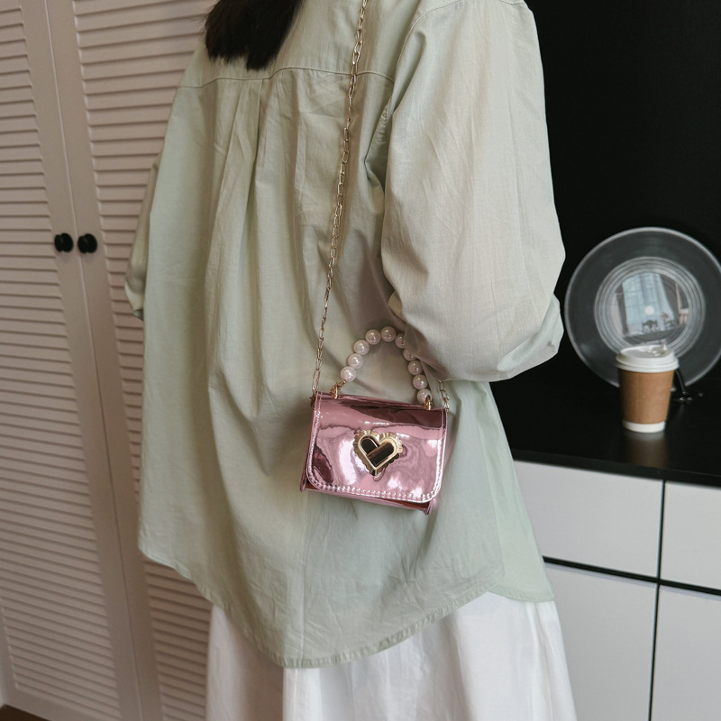 Bolsa de mano de niña de perlas de estilo extranjero dulce amor brillante bolso de cadena de chicas coreana nuevo bolso de niños