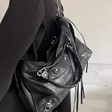 �羳�羳25�¿�Le city��ʽ�C܇��ܛ��ƤABG�����Tᔰ��^��ţƤб