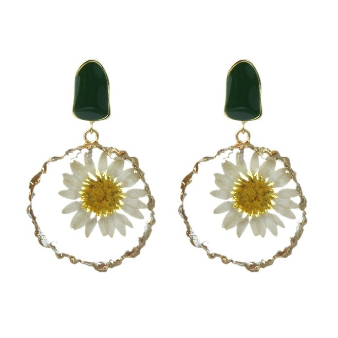 Pastoral Style Fashion Amber Dried Flower Daisy Resin Silver Needle Earrings New Chinese Style Oil Drop Flower Earrings Small Daisy