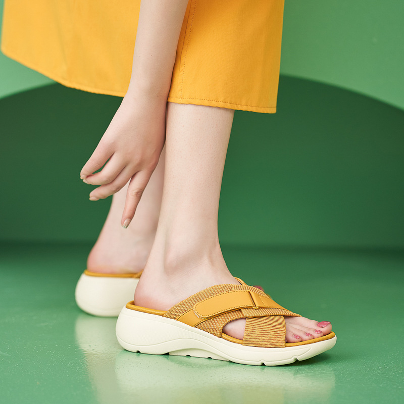 Chancletas Deportivas de Plataforma con Velcro 398-5 de Cuero Sintético y Suela MD