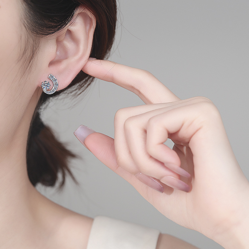 Moissanite Hoop Earrings Crescent Moon Sterling Silver For Women_voghion.com