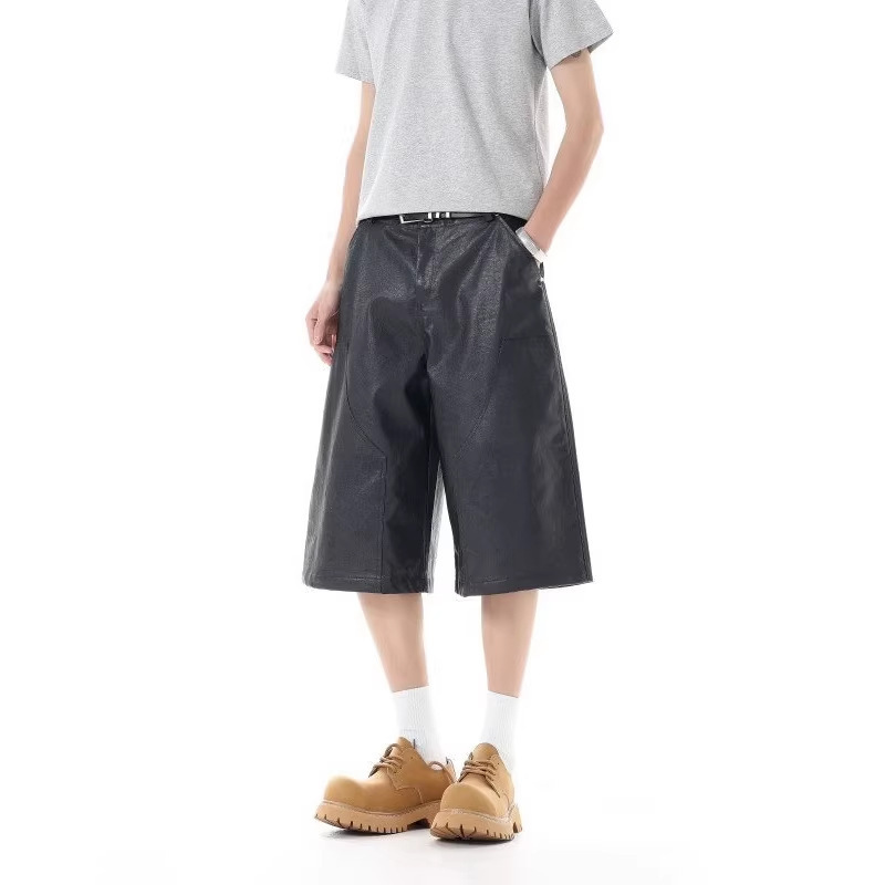 American High Street Style Pu Leather Wide-Leg Pants for Men, Loose Straight-Leg Cropped Pants, Versatile Casual Cool Simple Style Mid-Length Pants American High Street Style Pu Leather Wide-Leg Pants for Men, Loose Straight-Leg Cropped Pants, Versatile Casual Cool Simple Style Mid-Length Pants