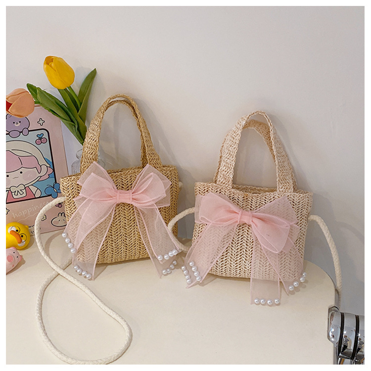 Women's Mini Straw Strawberry Bow Knot Cute Square Open Handbag display picture 5