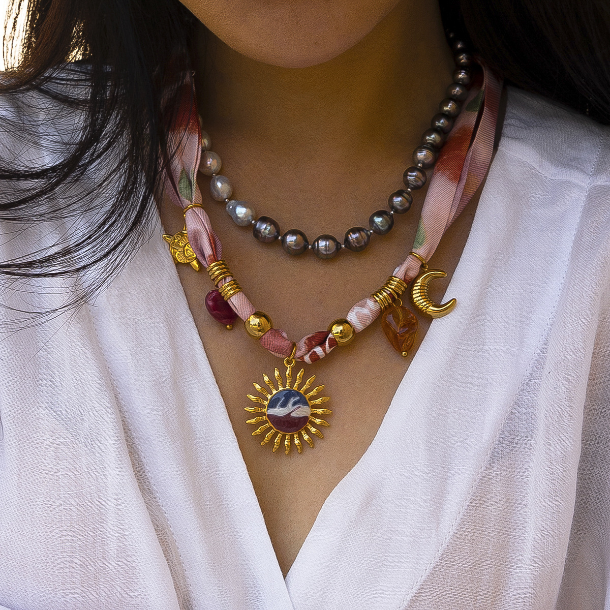 TENA Europa y América collar colgante de sol de acero inoxidable ligero lujo nicho collar de cuerda trenzada rosa acero titanio no decoloración joyería