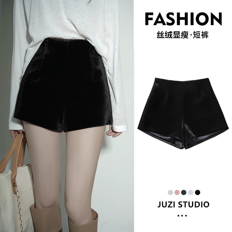 Black High-Waisted Slimming Velvet Shorts for Women, Suitable for Autumn and Winter, Thickened Wide-Leg Casual A-Line Shorts to Pair with Boots Black High-Waisted Slimming Velvet Shorts for Women, Suitable for Autumn and Winter, Thickened Wide-Leg Casual A-Line Shorts to Pair with Boots