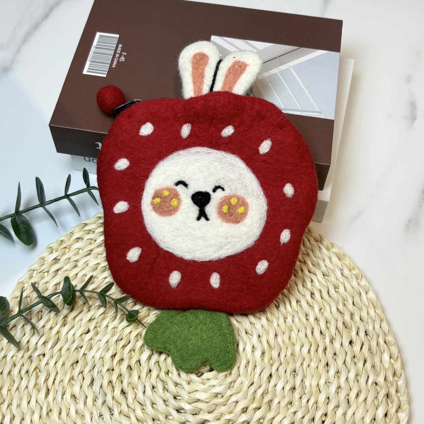 딸기 토끼 동전 지갑