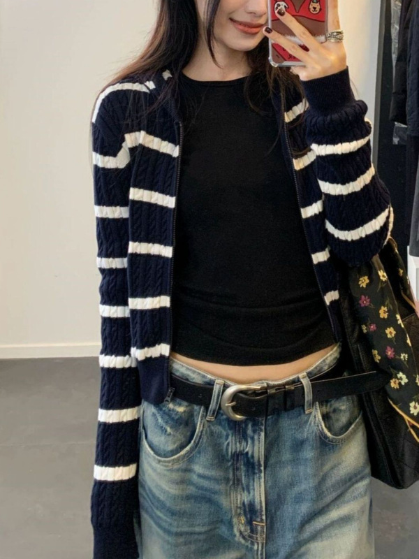 藏青色条纹连帽麻花针织开衫外套女韩系氛围感早秋季穿搭毛衣上衣|undefined