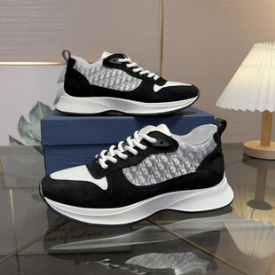 �W��վ���Q����B25��Ь�ϻ���ĸD�͎�ƴ��͸�⽛�����e�\���ϵ�Ь