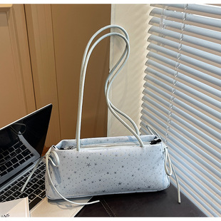 �����c�Y������Ů2026�¿��nϵС���μ�Ҹ�°��ٴ�ͨ��б���