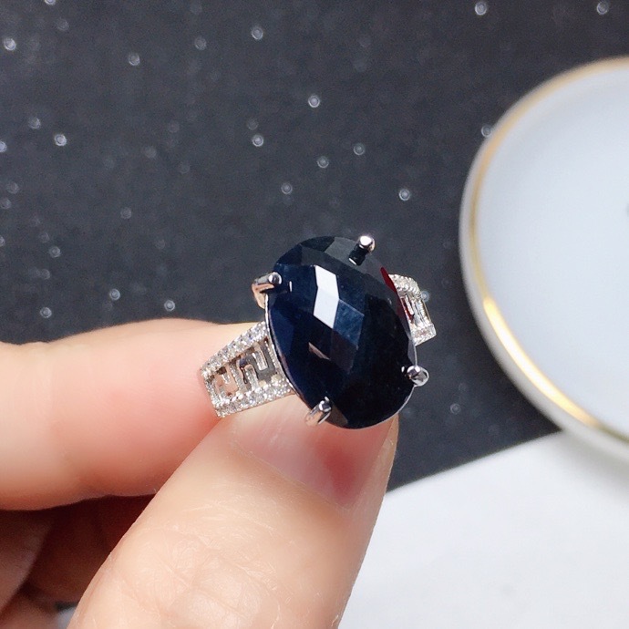 Small design sapphire stone inlay