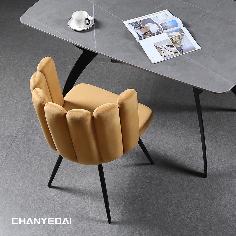 Nordic Light Luxury Dining Chair Minimalist Velvet Restaurant Simple Modern Backrest Soft Chair Iron Hotel Chair