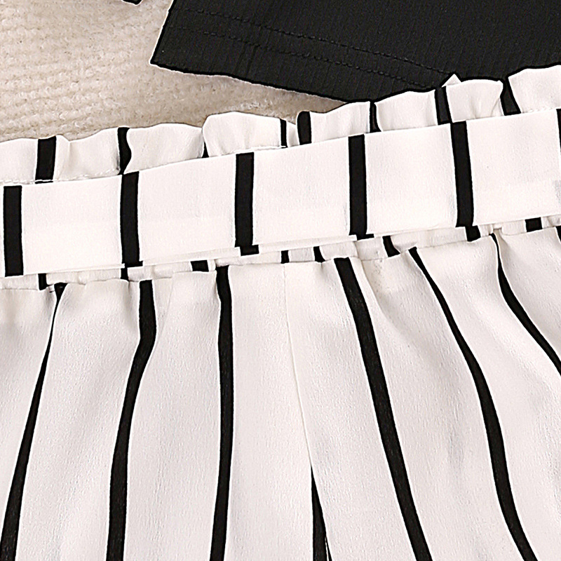 2024 Zomer nieuwe Koreaanse editie meisjes met korte mouwen en shorts, tweedelige set voor kinderen_voghion.com