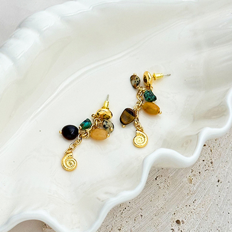 Natural Stone Earrings With Conch Shell Design For Beach Holidays_voghion.com