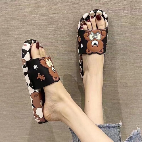 Summer Cool Slippers for Women, Outwear Cartoon Cute Teenager Student Nurse Outdoor Home Indoor Bathroom Slippers Wholesale