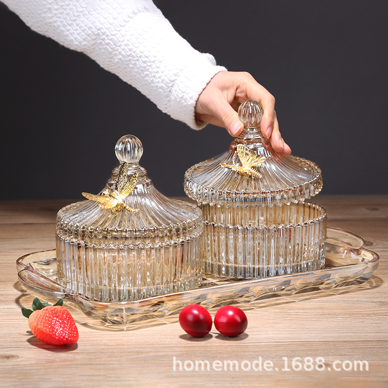 European -style light luxury crystal glass candy jar with a…