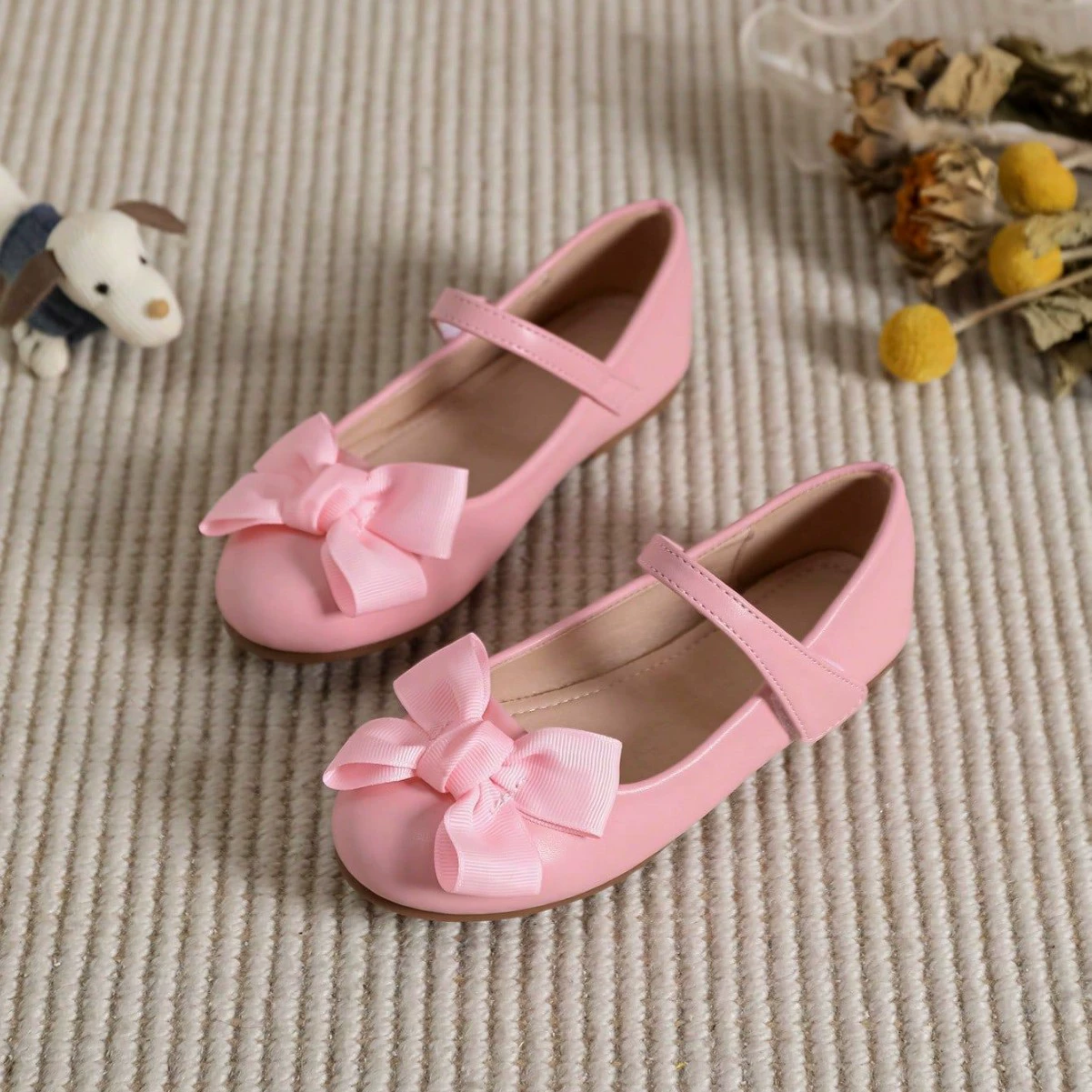 Трансграничная внешняя торговля сладкая школа стиль девушки мягкая подошва принцесса маленькая кожаная обувь иностранная бантик плоская обувь дикая одиночная обувь женщина