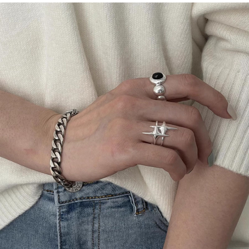 Minimalist Open Star Ring For Women Black Designer Ring Elegant_voghion.com