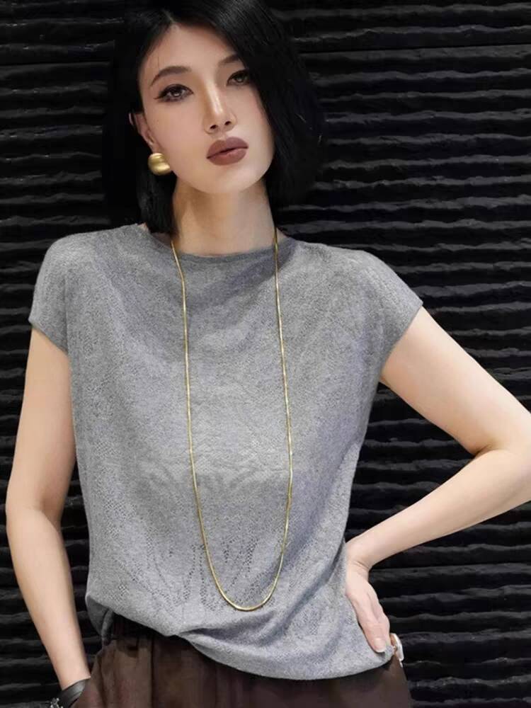 Áo thun nữ ngắn tay cổ tròn chất liệu jacquard, thiết kế vai rã, phong cách Hàn Quốc — Màu cà phê