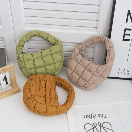 2024 new handbags for women, niche plaid down cotton bubble bags, fashionable handbags, Korean pleated cloud bags