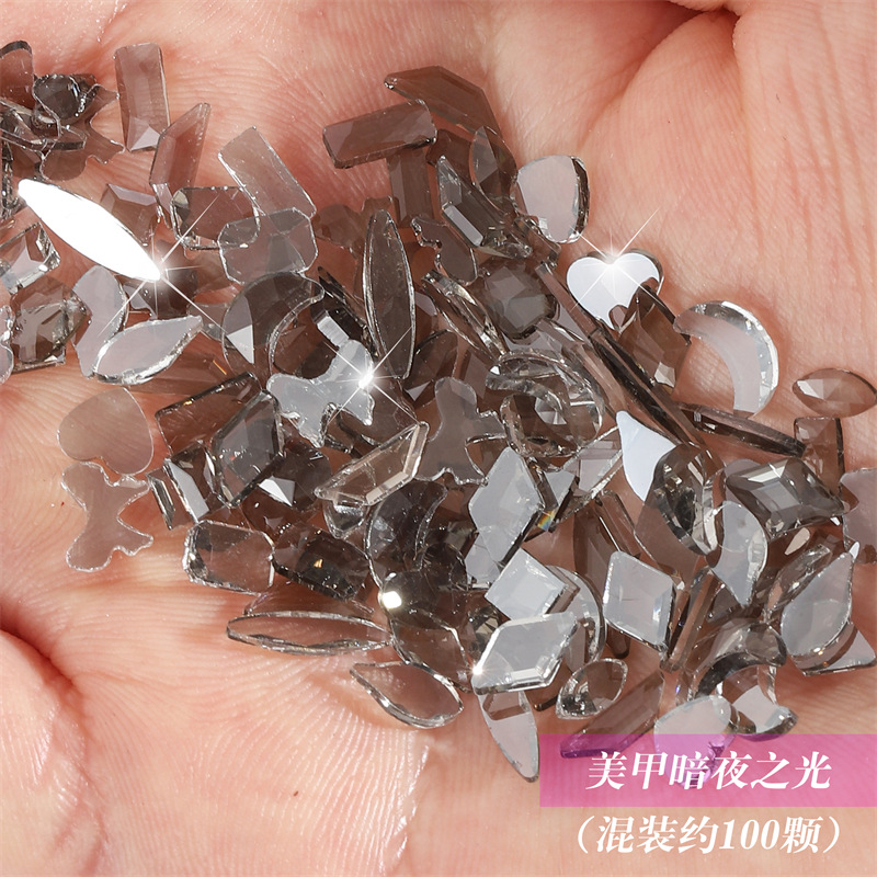 Mezclado 100 accesorios de uñas Aurora Phantom diamante especial en forma de pegatinas de diamantes llenos Nueva York tormenta brillante Negro uñas Fondo caliente diamante