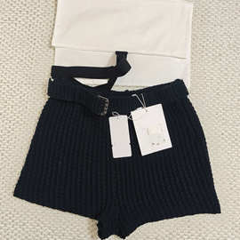 25早春小香风新款双C字母金扣褶皱木耳花边圆领针织镂空开衫外套