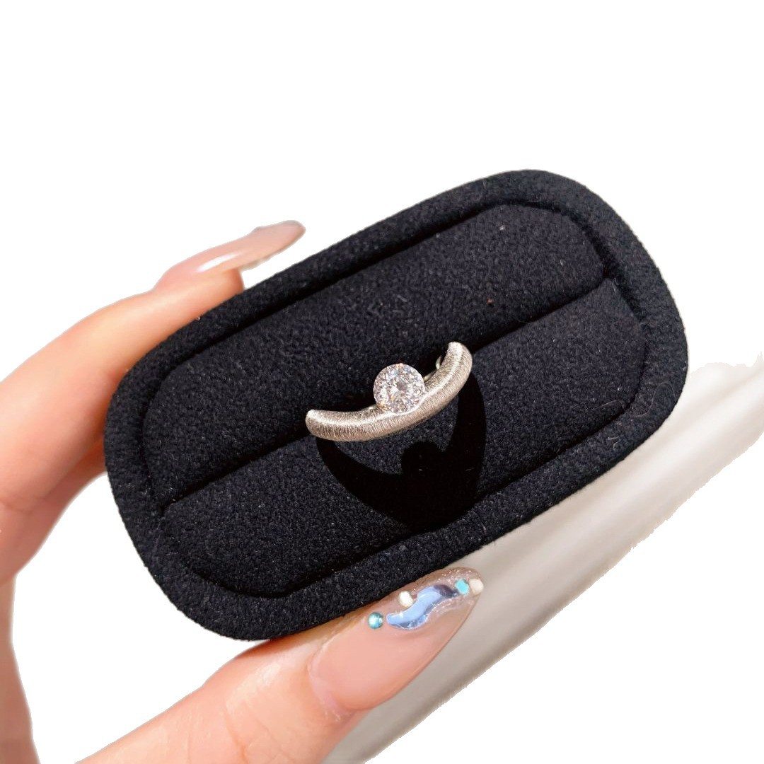 Vintage Silver Index Finger Ring With Sparkling Diamond Detail_voghion.com