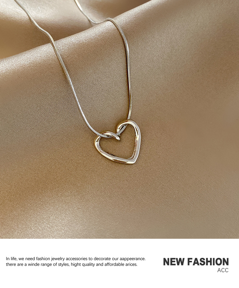 Heart Shape Pattern Women'S Gender Fashion Heart Shape Titanium Steel Pendant Necklace 1 Piece