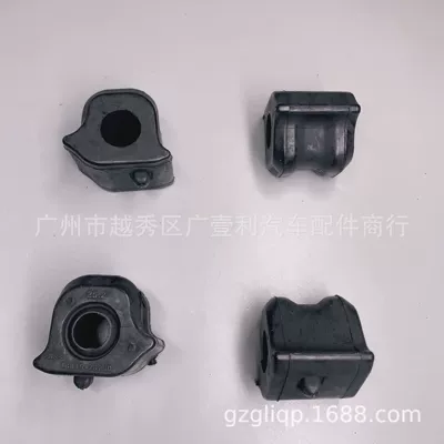 Suitable for 48815-28200 48815--0f040 ELFA GGH20 GSR50 front parallel Rod rubber sleeve LH