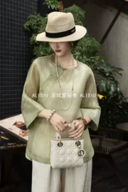 女式衬衫;女式马甲;上衣