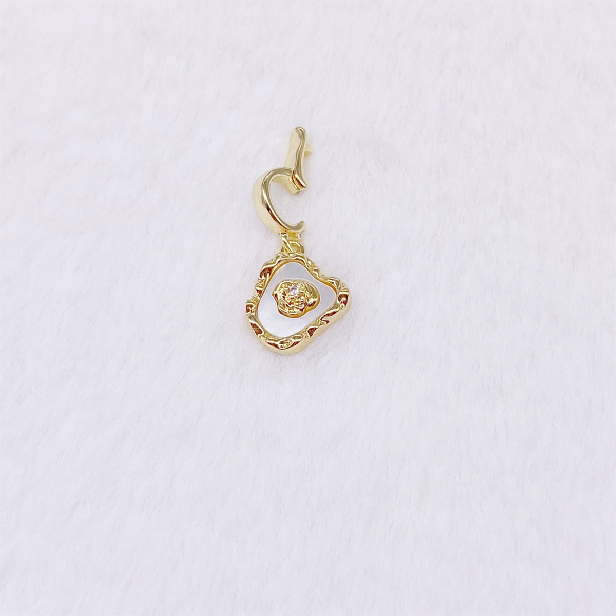 7g Weight Jewelry Buckle Jewelry Making Type DIY Jewelry Accessories Classification 1 Piece Quantity Copper Material Cross, Moon, Flower Pattern Plating Design Simple Style Style 1 Piece Copper Cross Moon Flower Jewelry Buckle 1