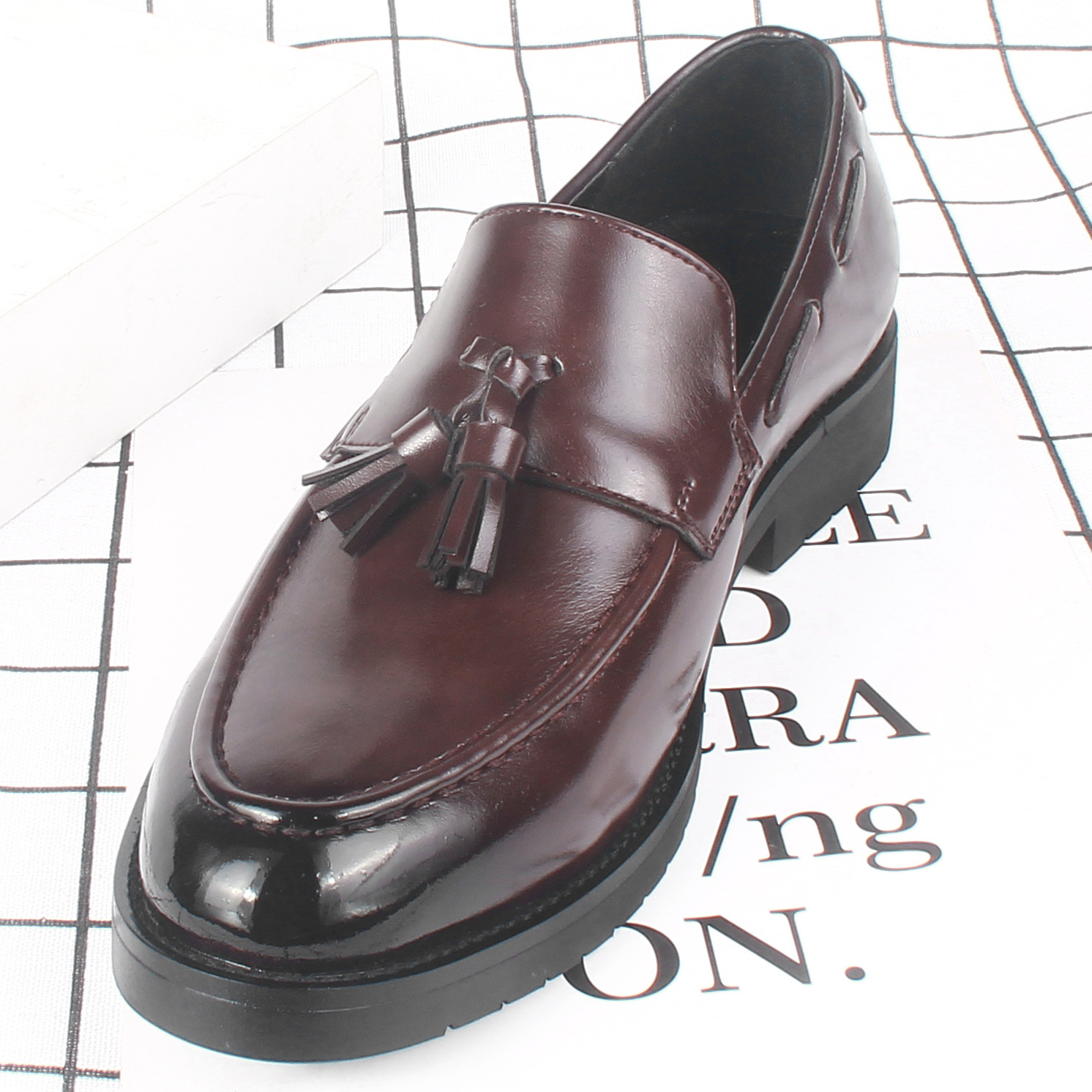 2022�����¿������г�����Բͷ����͸����ʽ���д���ƤЬ87