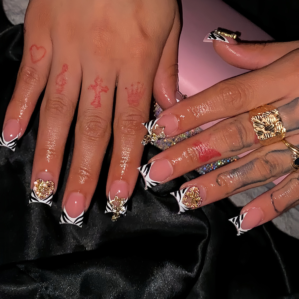 hmqViviiyNSAyin+WuaVtym3xS7+UKaHKTAD