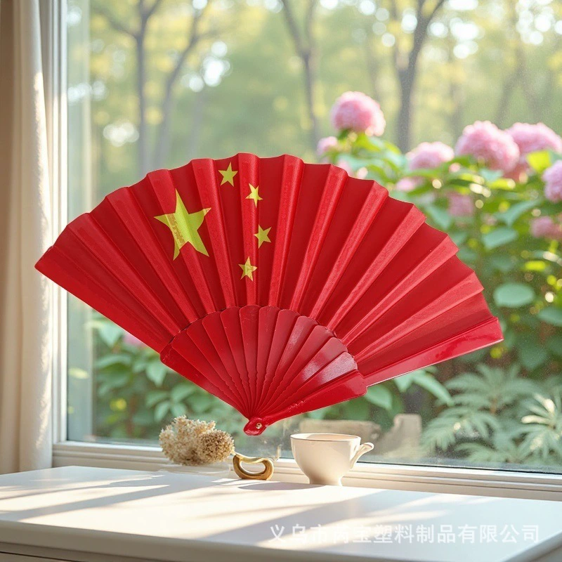 Китайский ветер тайцзи вентилятор красный пятизвездочный красный флаг танцевальный веер пластиковый односторонний веер боевых искусств детский кунг-фу веер