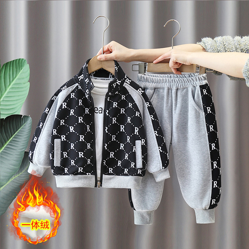 Negro más terciopelo