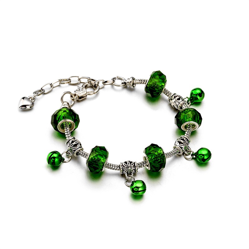 Popular europeo y americano ajustable cristal aleación electrochapado pequeña campana pulsera de Navidad fabricante en stock