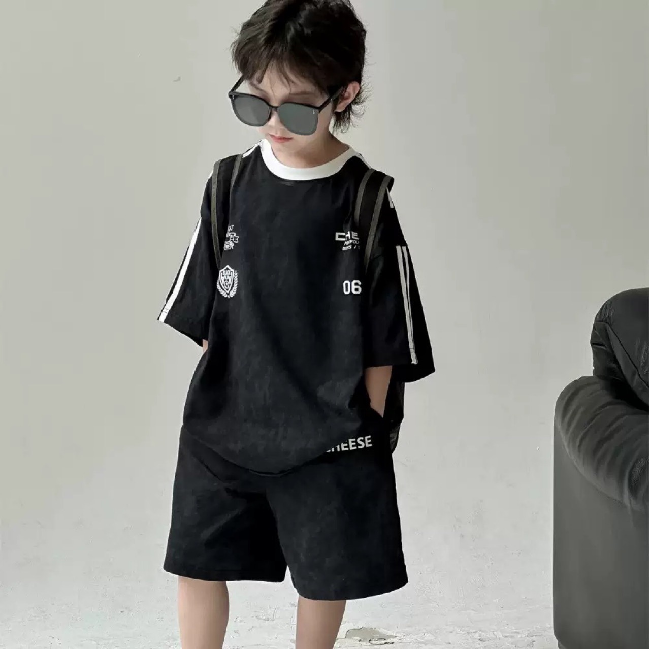 Summer Boys' Korean Style Short-Sleeved Shorts Suit, Middle-Aged Children's Casual English Printed T-Shirt Top, Three-Quarter Pants Two-Piece Set
