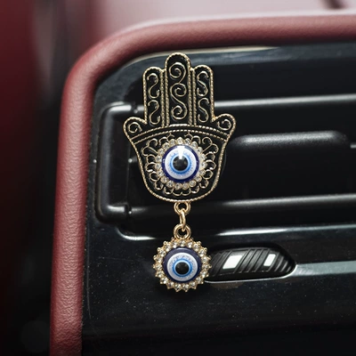 Conditioning Air Outlet Perfume Clip | Car Perfume Aromatherapy - black-painted-oil-palm-hanging-eyes-with-scented-tablets