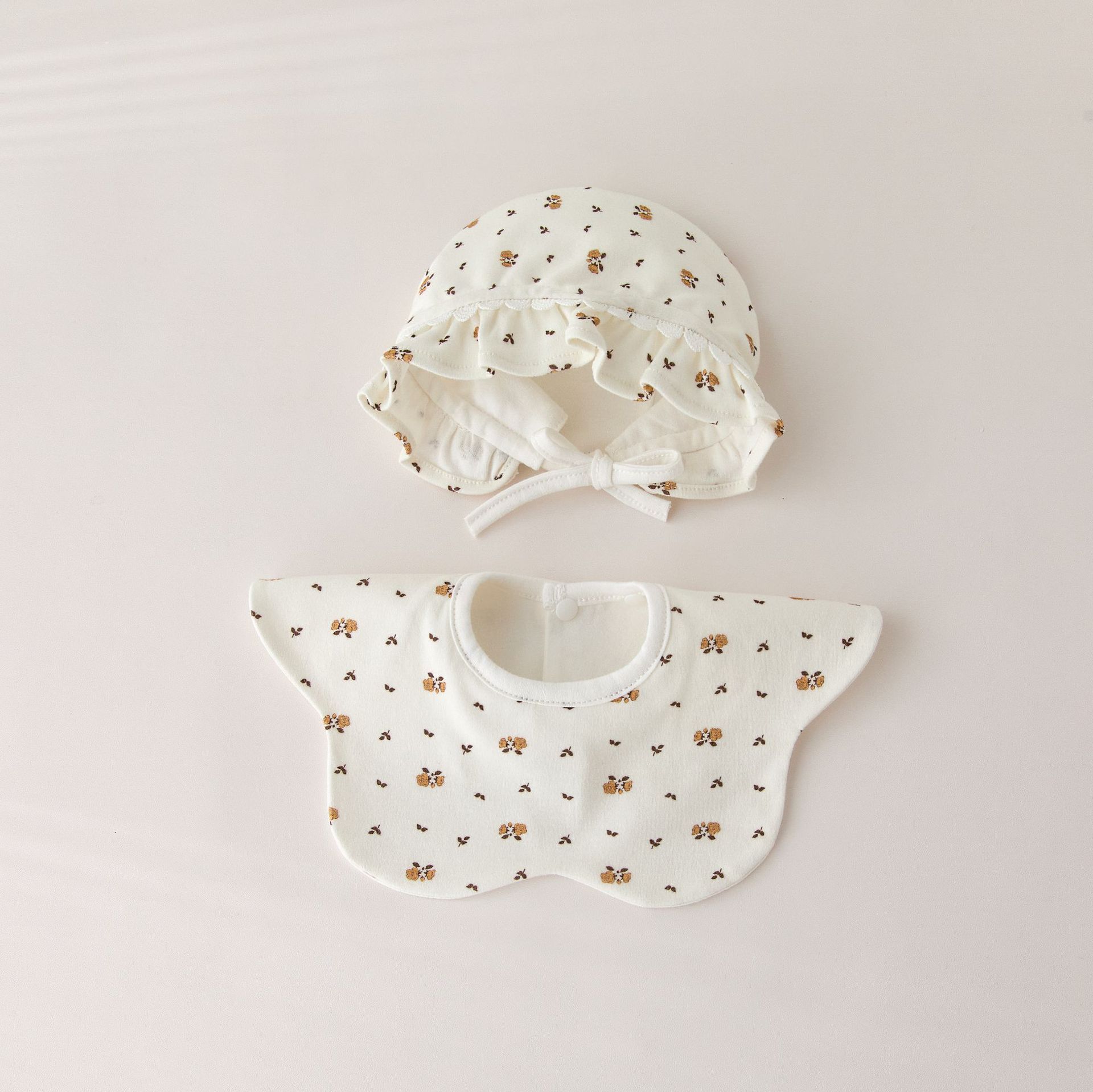 Milk coffee small rug combination