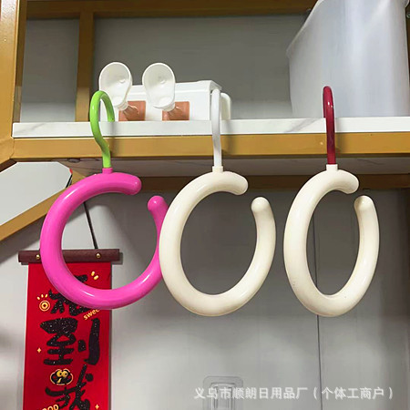 プラスチックフック多機能回転式パンチフリースカーフ帽子バッグハンガーラウンドシルクスカーフディスプレイラック|undefined