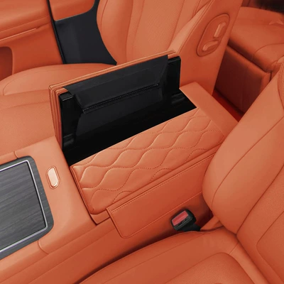 L9L8L7L6 central armrest box pad: Armrest box pad